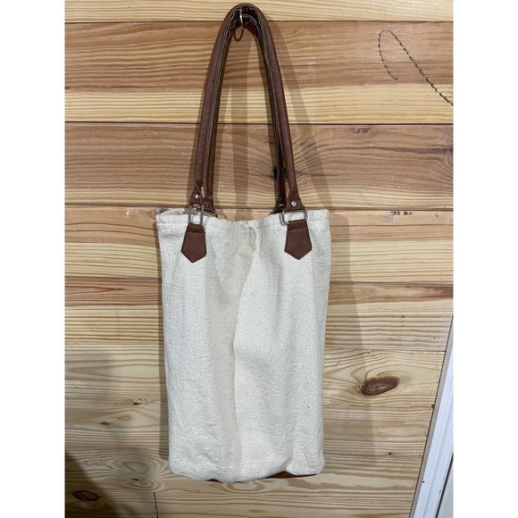 General Store Canvas and Leather Everyday Tote - Picture 7 of 7